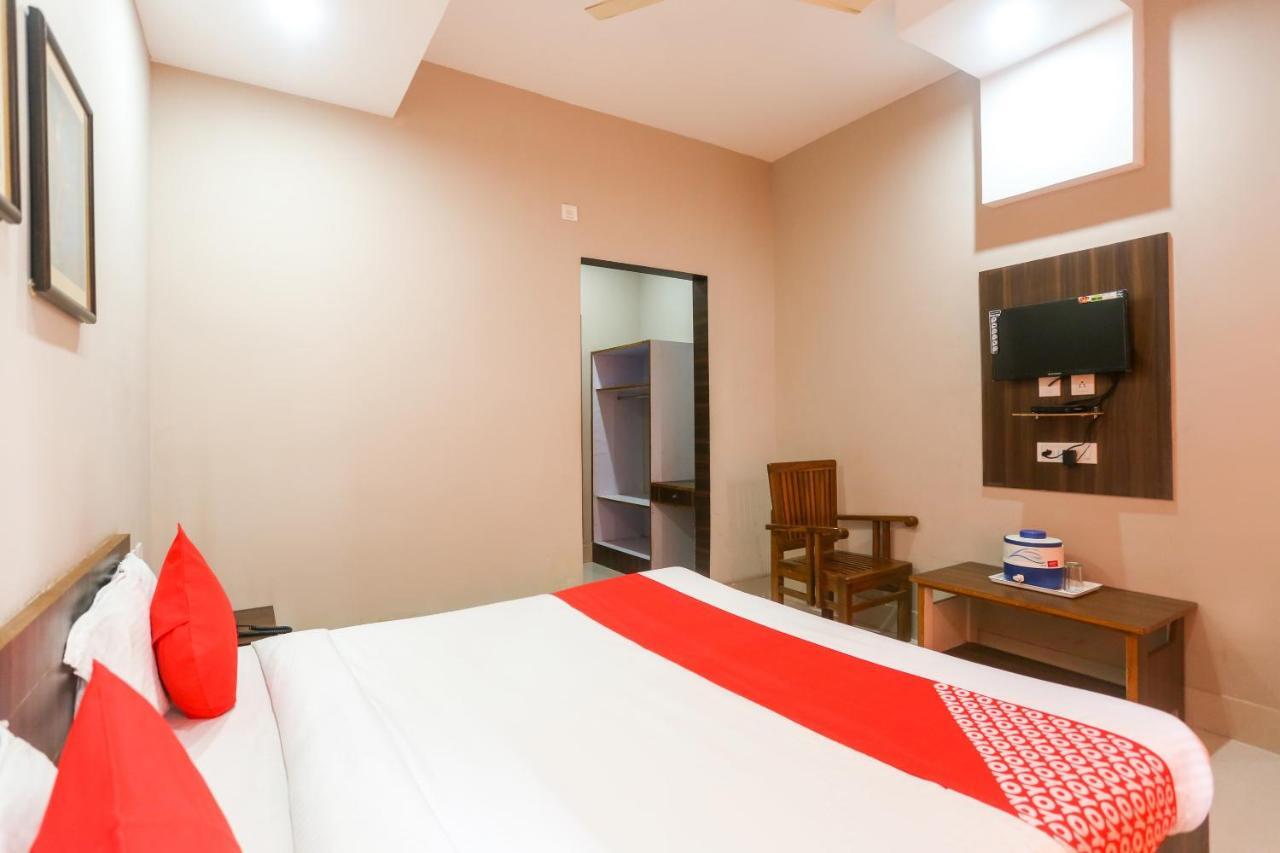 Oyo 61586 Hotel Narmada Bhavan Puri Ngoại thất bức ảnh